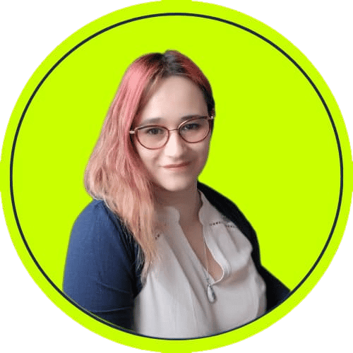 Portrait d'Alicia Chouquet, bras droit spécialisée Notion et automatisation